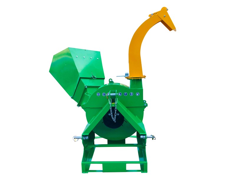BX52 wood chipper